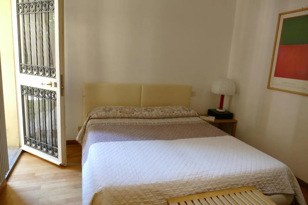 Residenza Santo Stefano 144 Bologna Italy